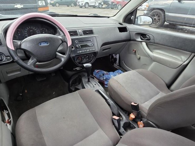 07-ford-4d-1fafp34n87w148293-image-5