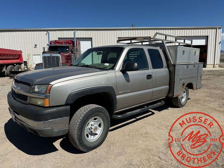 2003-chevrolet-2500hd-image-1