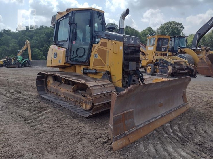 2015-deere-650k-lgp-image-40