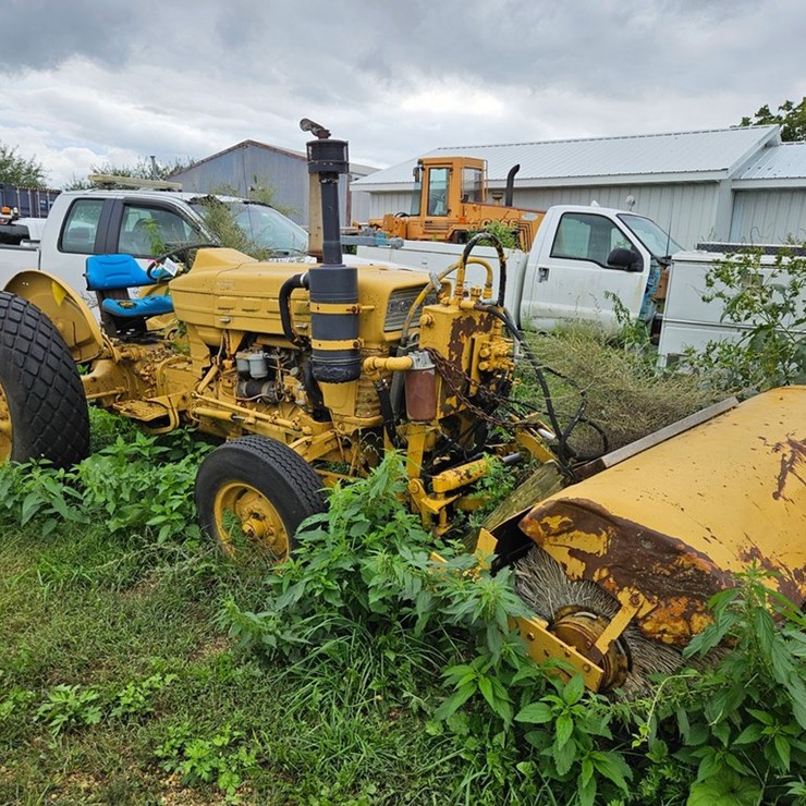 FORD TRACTOR