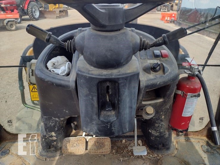 jcb-3cx14-image-10