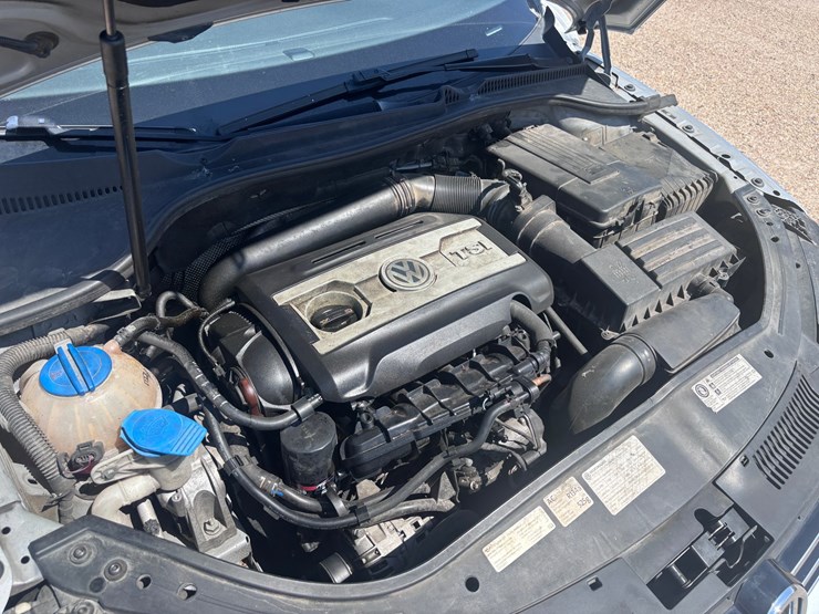 #46090-•-2013-volkswagon-eos-2.0-tsi-image-15