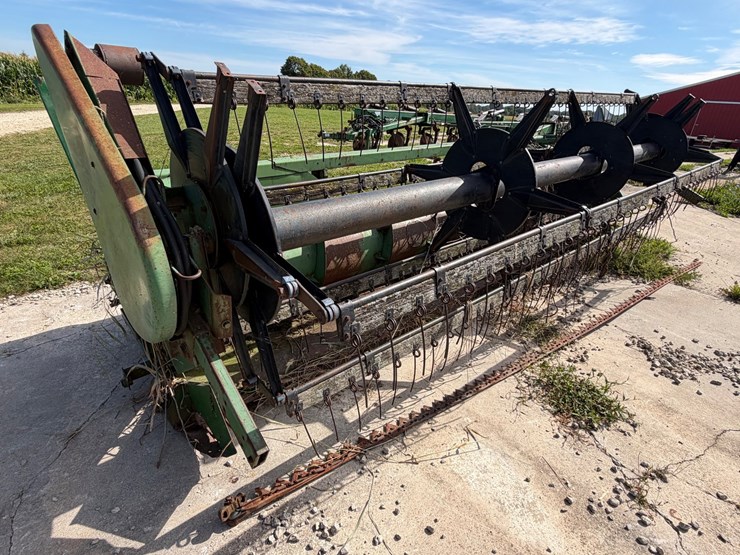 #2468-•-john-deere-grain-head-image-3