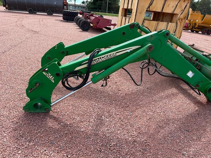 john-deere-741-image-10
