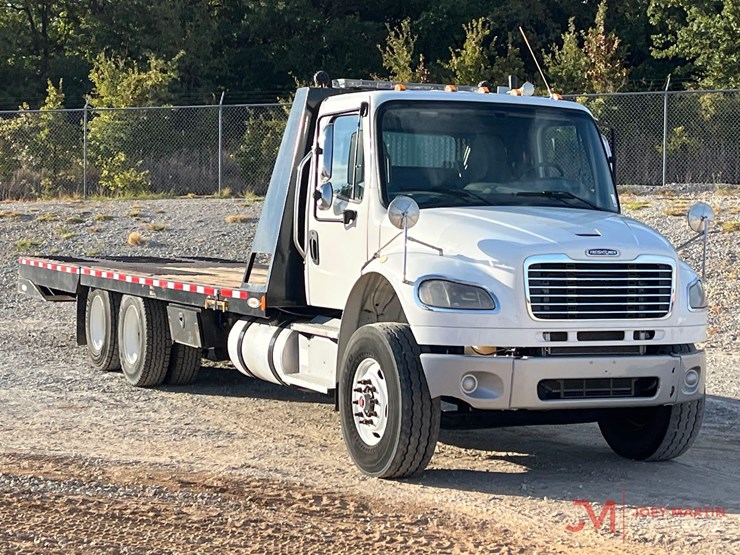 2020-freightliner-t/a-hydraulic-tail-truck-image-1