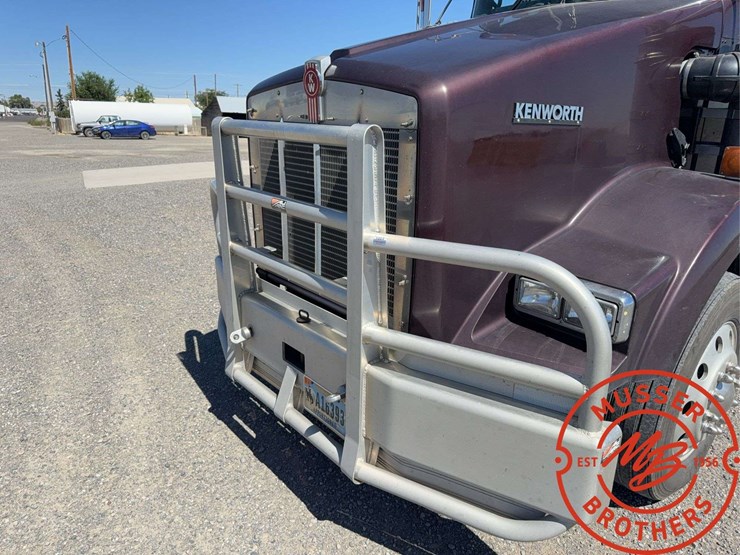 2009-kenworth-t800-image-11