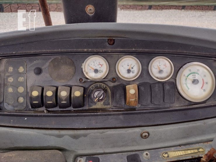 2005-caterpillar-430d-image-8