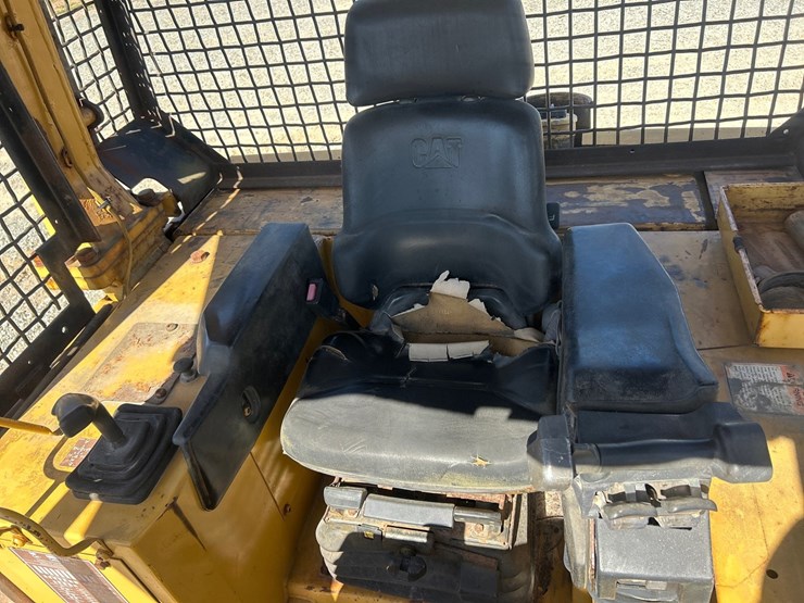 caterpillar-d6m-image-46
