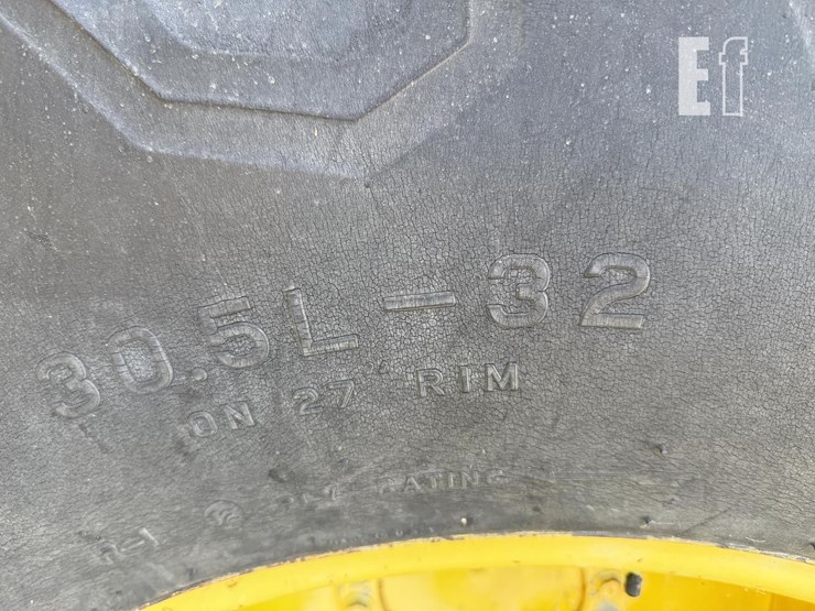 1983-john-deere-8820-image-45