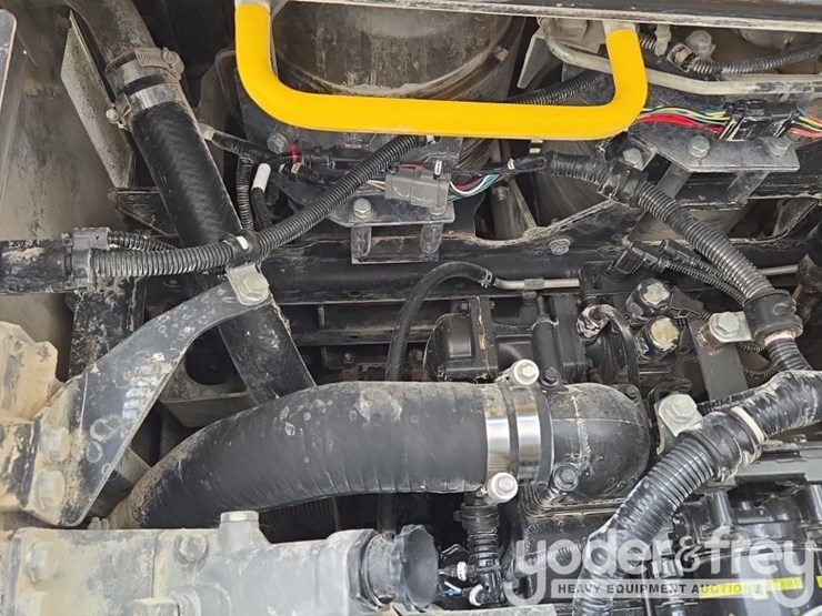 2019-komatsu-wa380-8-image-53