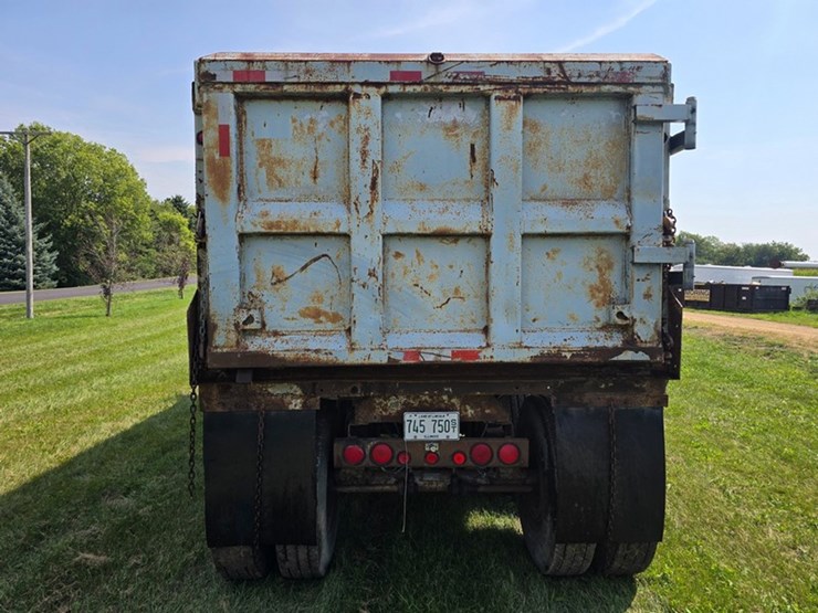 #2012-•-1998-hilbilt-dump-trailer-image-4