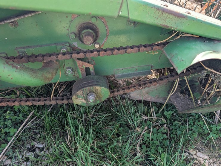 john-deere-8-image-12