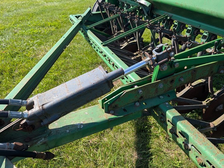 john-deere-8200-image-19