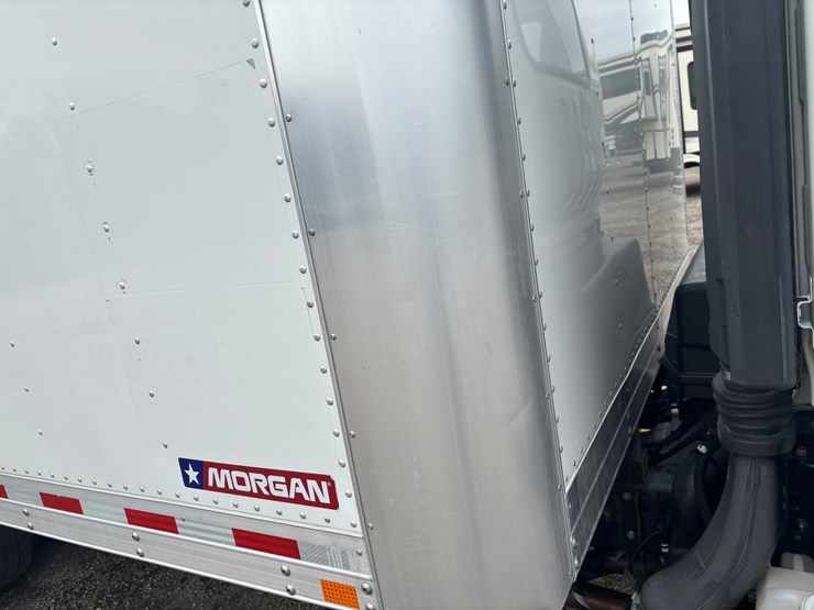 #2332-•-2021-isuzu-16'-box-truck-image-63