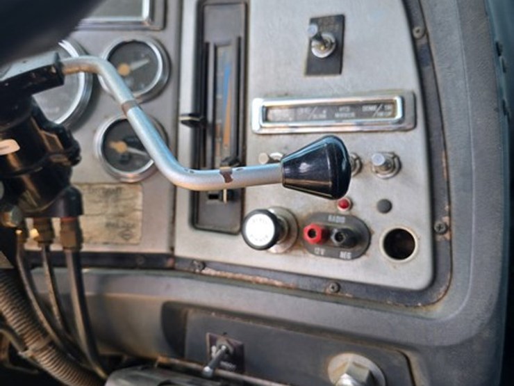 1995-ford-l8000-image-41