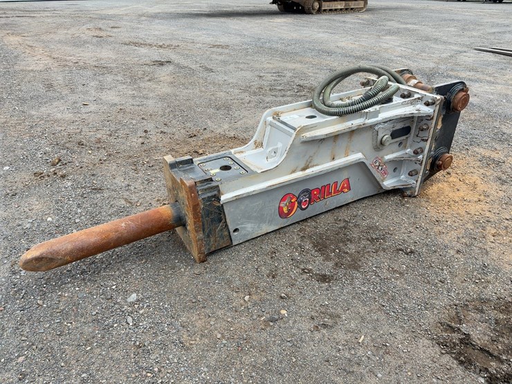 gorilla-gxs135-hydraulic-breaker-hammer-image-1