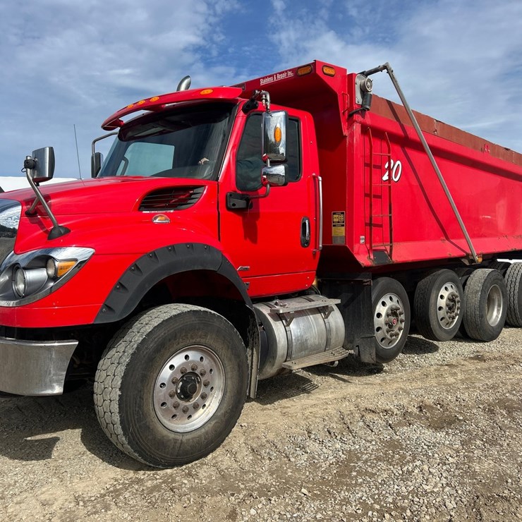 2020 INTERNATIONAL HV613