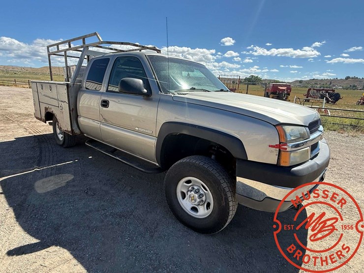 2003-chevrolet-2500hd-image-2