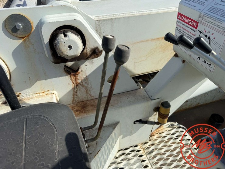 2011-international-durastar-4300-image-26