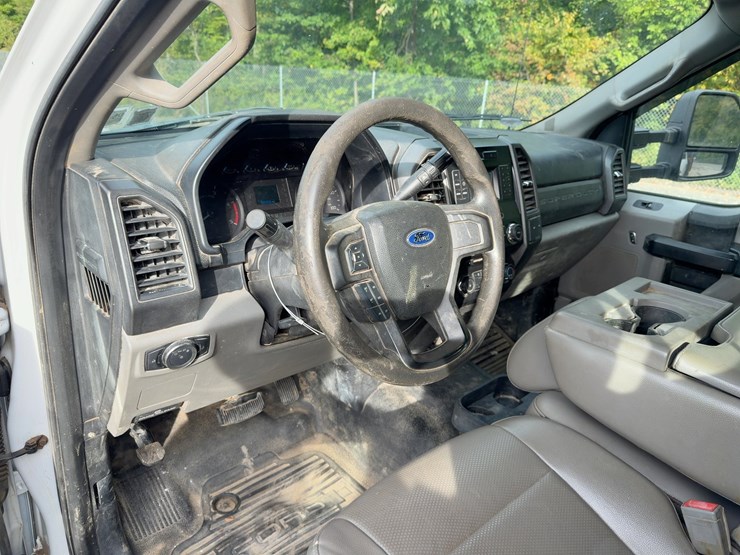2018-ford-f450-xl-image-18