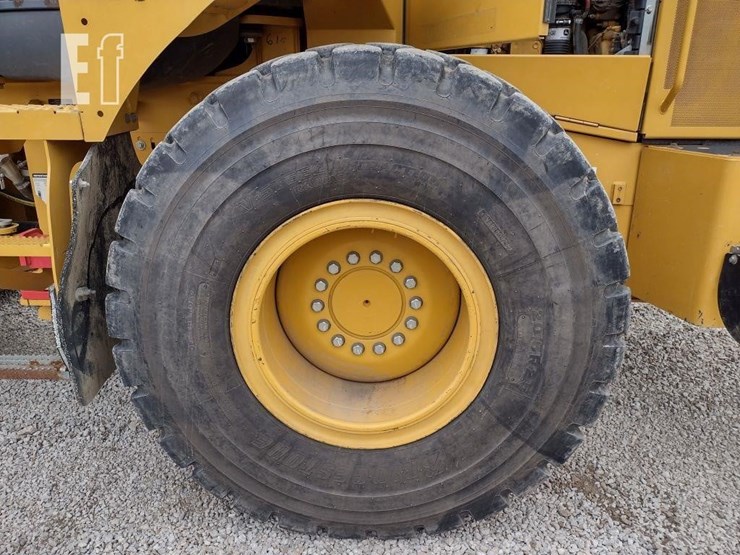 2018-deere-524kii-image-15