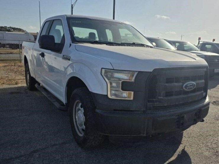 2016-ford-f150-image-2