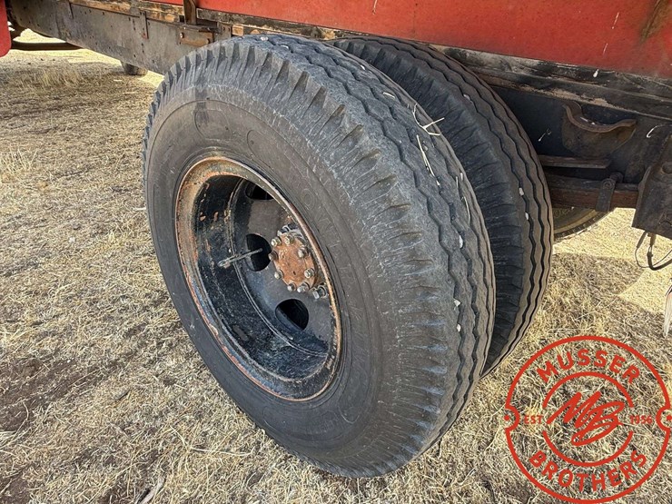 1975-dodge-600-image-9