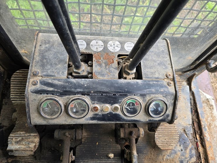 deere-693b-image-51