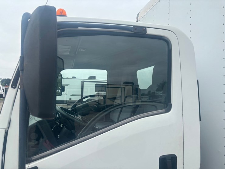 #2330-•-2008-gmc-16'-box-truck-image-10