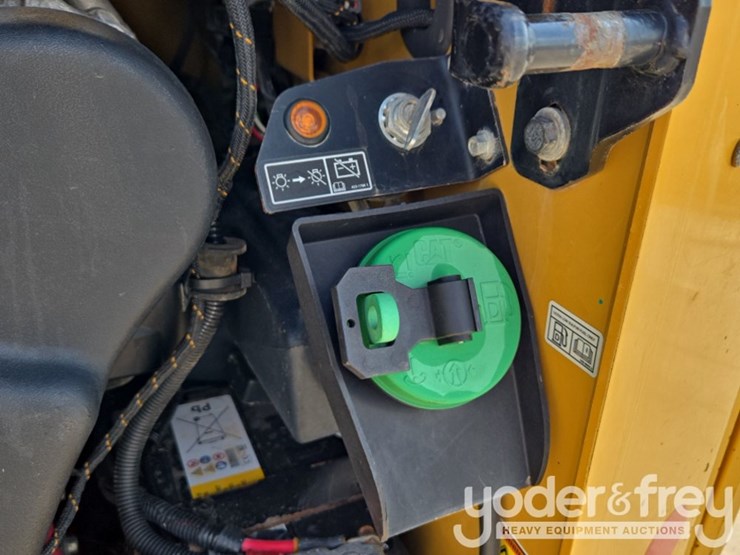2018-caterpillar-299d2-image-46