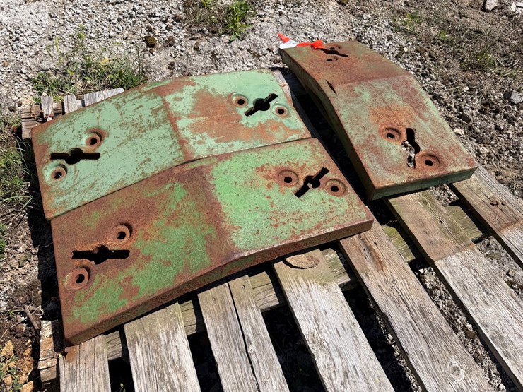 #2511-•-john-deere-tractor-weights-image-3
