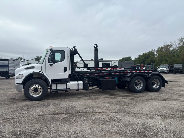 #2334-•-2021-freightliner-ftl280-roll-off-truck-image-1