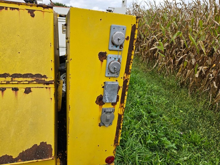 #2076-•-797-towable-generator-image-15
