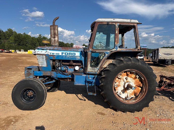ford-tractor-image-5