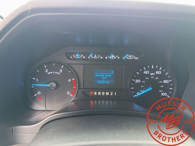 2017-ford-f550-image-22