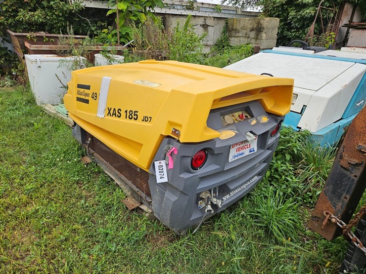 #2074-•-atlas-copco-dias-185-air-compressor-image-1