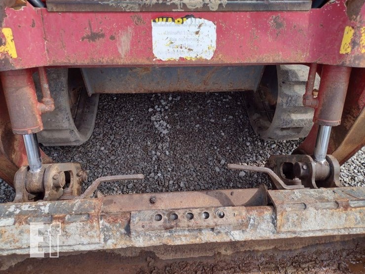 2014-takeuchi-tl10-image-28