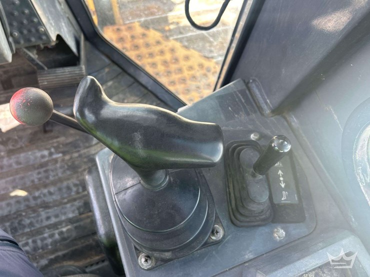 deere-1400b-image-34