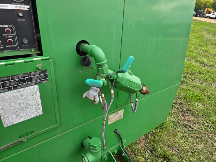 #2042-•-sulair-185-dpo-towable-air-compressor-image-10