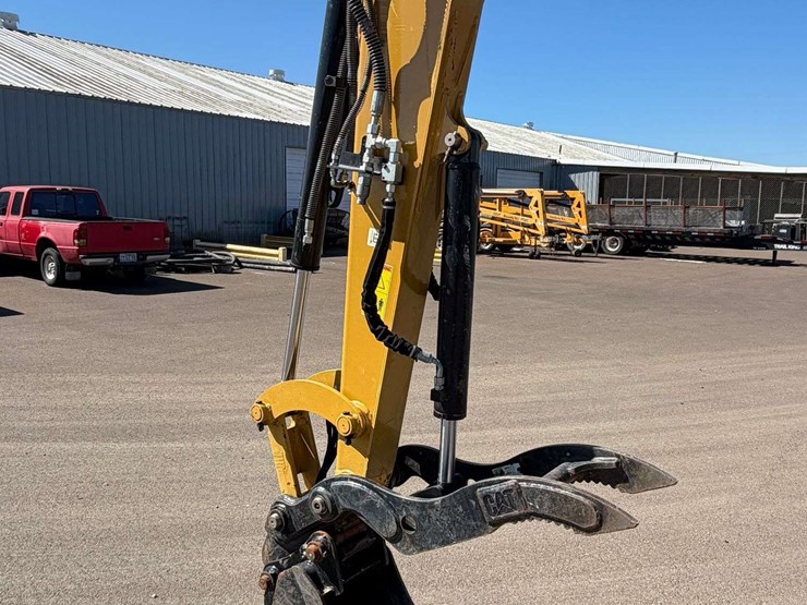 2023-caterpillar-305cr-image-6