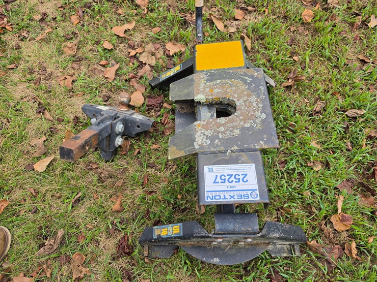 #25257-•-hijacker-5th-wheel-hitch-&-solid-hitch-image-4