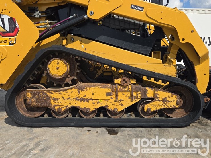 2023-caterpillar-259d3-image-14