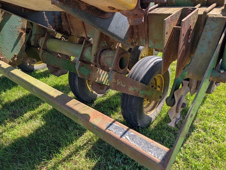john-deere-7000-image-4