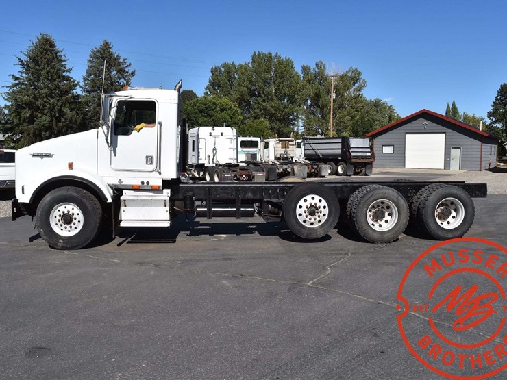 1999-kenworth-t800b-image-4