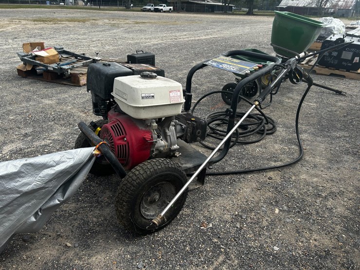 #86938-•-honda-powered-pressure-washer-with-wand-image-1