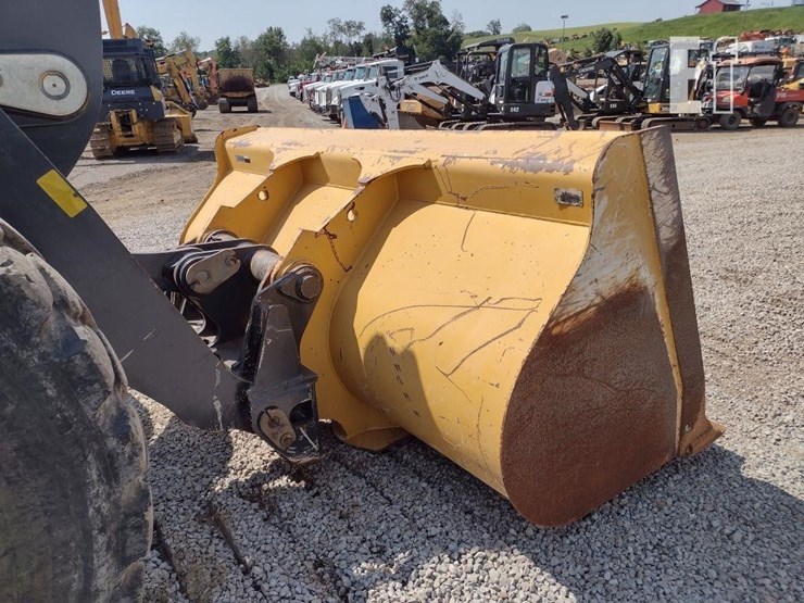 2017-deere-524kii-image-25