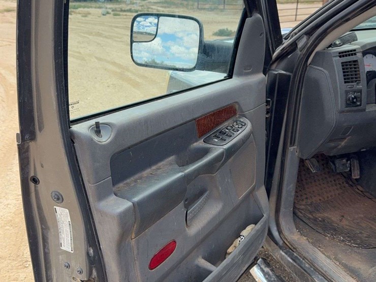 2006-dodge-ram-2500-image-19