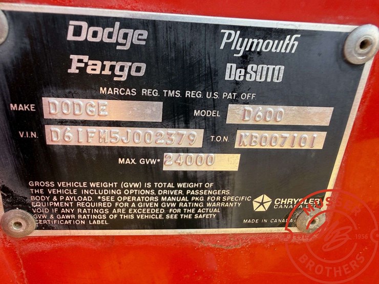 1975-dodge-600-image-16