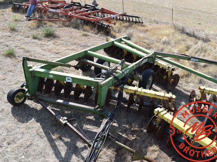 john-deere-360-image-12