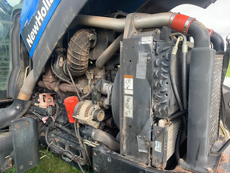 new-holland-ts125a-image-19
